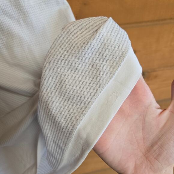 Lululemon Swiftly Tech Racerback Heathered White Size 12 Top Shirt Activewear - Picture 6 of 6